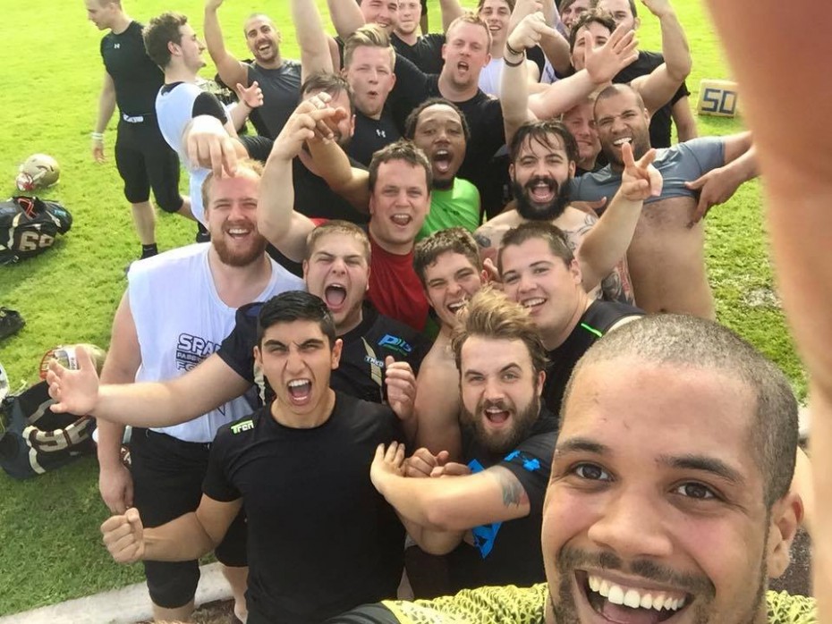 Unbändige Freude nach Auswärtssieg in Burghausen im Juni 201